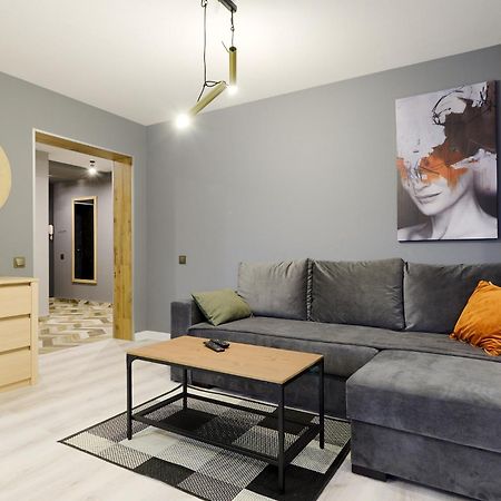 Vip Apartment Studio On Lesi Ukrainky 17 Blvd Kijev Kültér fotó